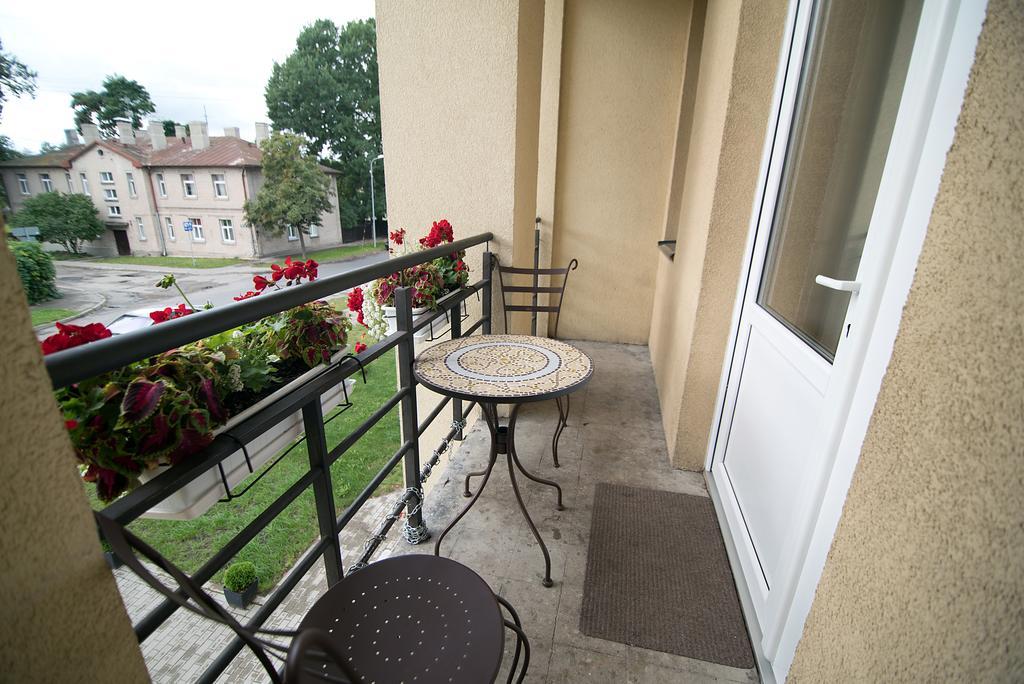 Happy Hotel Riga Exterior photo