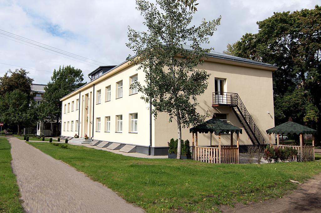 Happy Hotel Riga Exterior photo