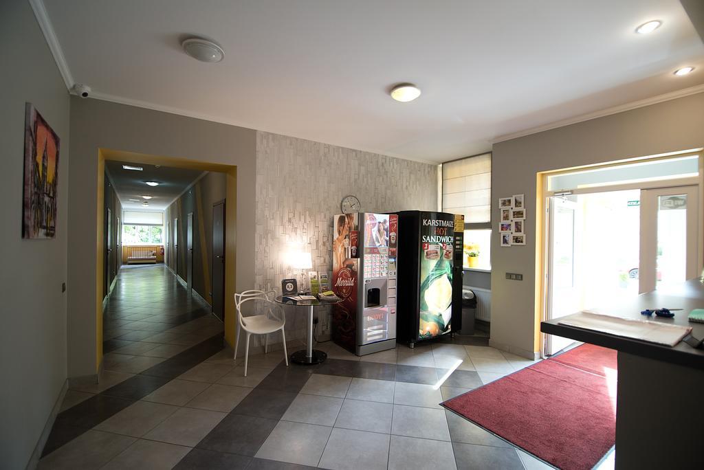 Happy Hotel Riga Exterior photo