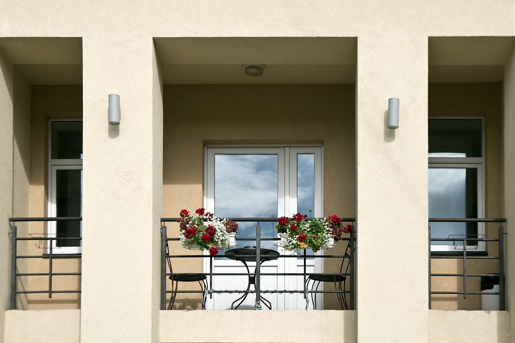 Happy Hotel Riga Exterior photo