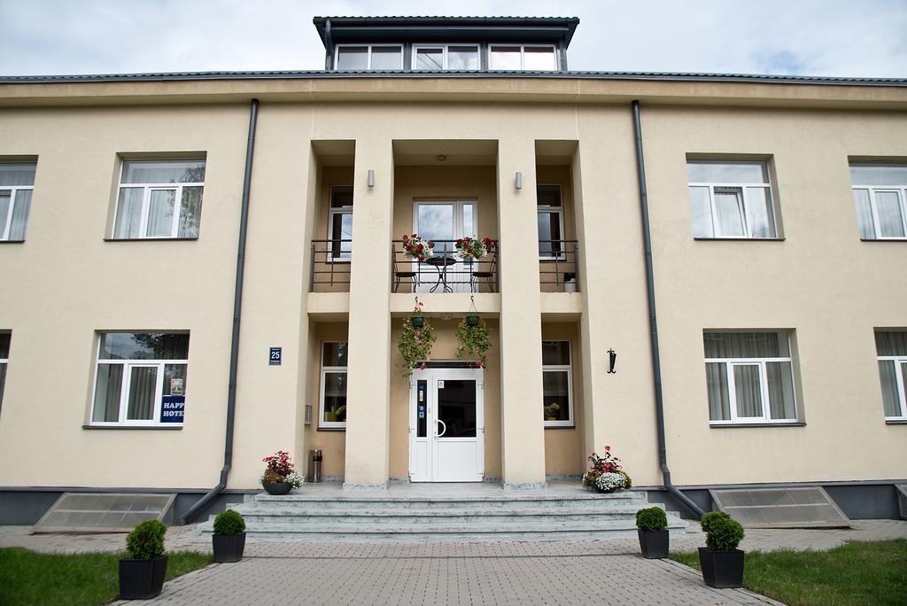 Happy Hotel Riga Exterior photo